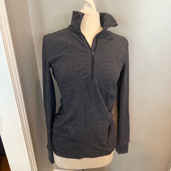 Lululemon Runderful 1/2 Zip Long Sleeve Shirt Grey Herringbone Sz 10‎ Reflective - Picture 4 of 15